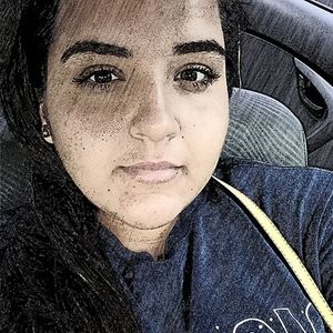 Meet your Posher, Roxana